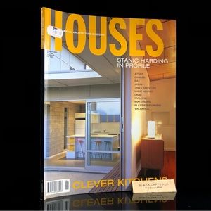 Issue 37 “Houses: The Residential Architecture Magazine” Year 2004 VG Design